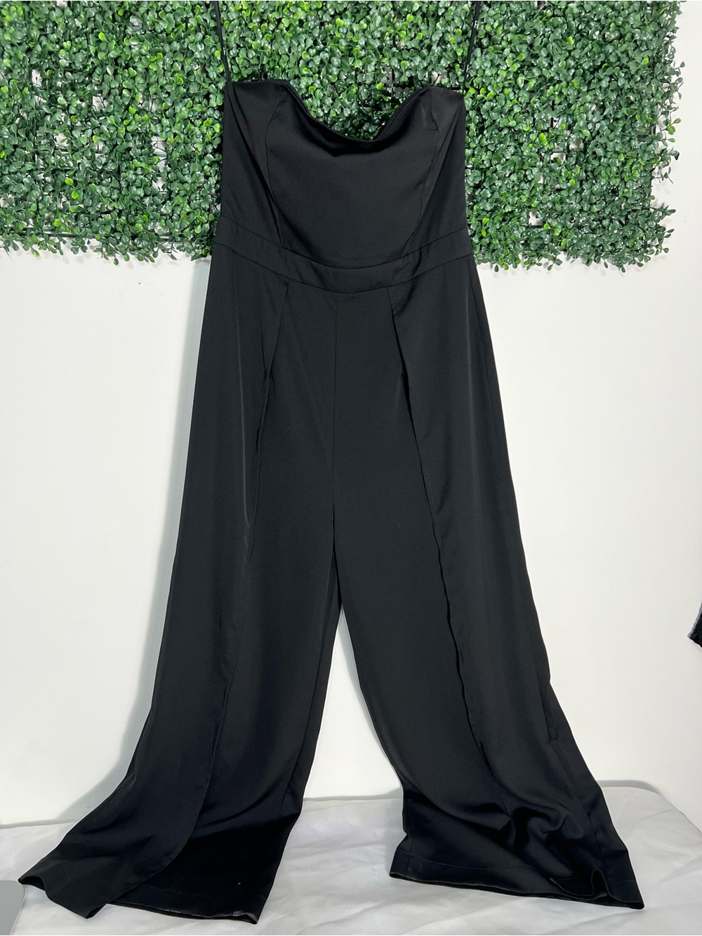 Dream It Black Strapless Front Slit Jumpsuit Size Large - Picture 2 of 10